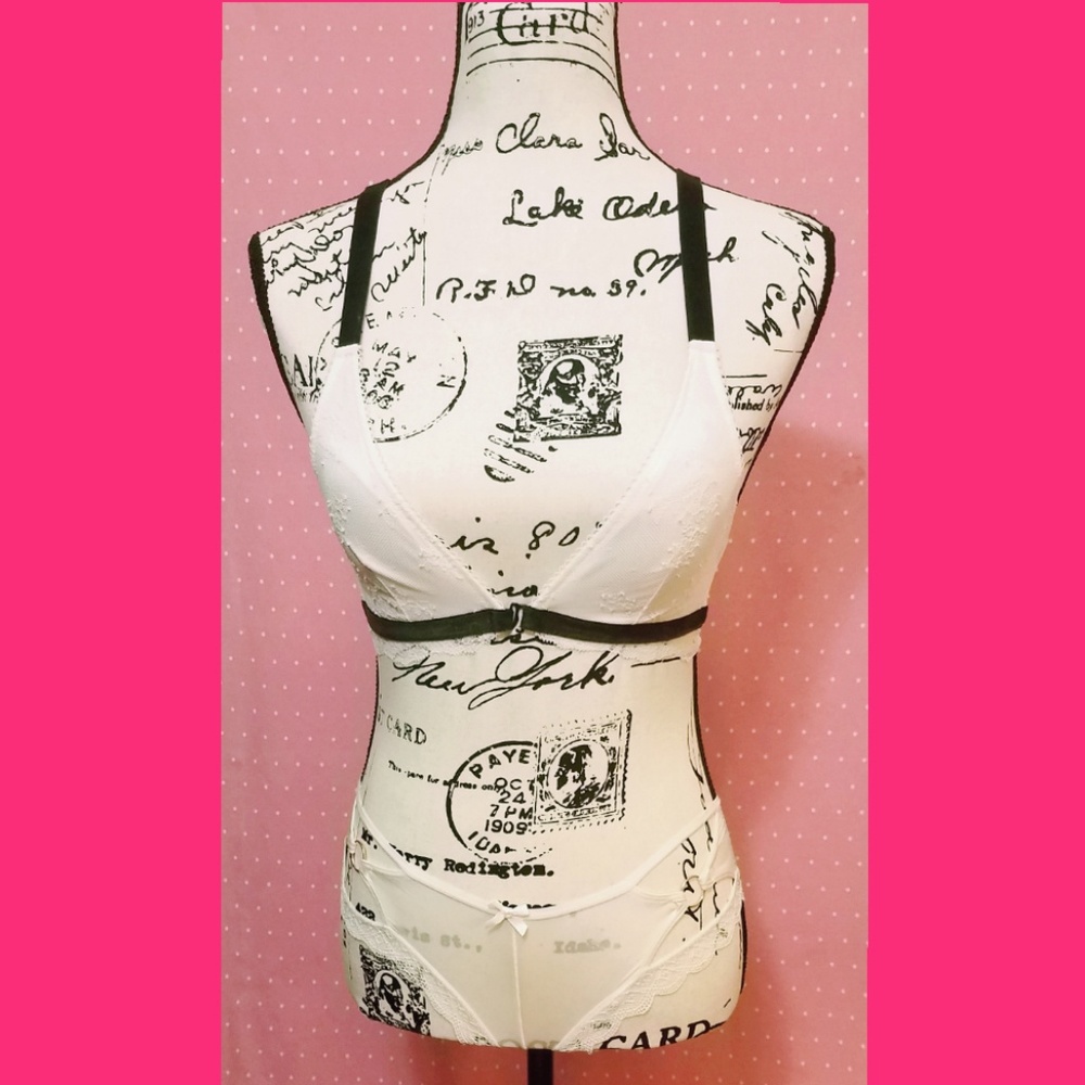 Victoria's Secret Lingirie Set